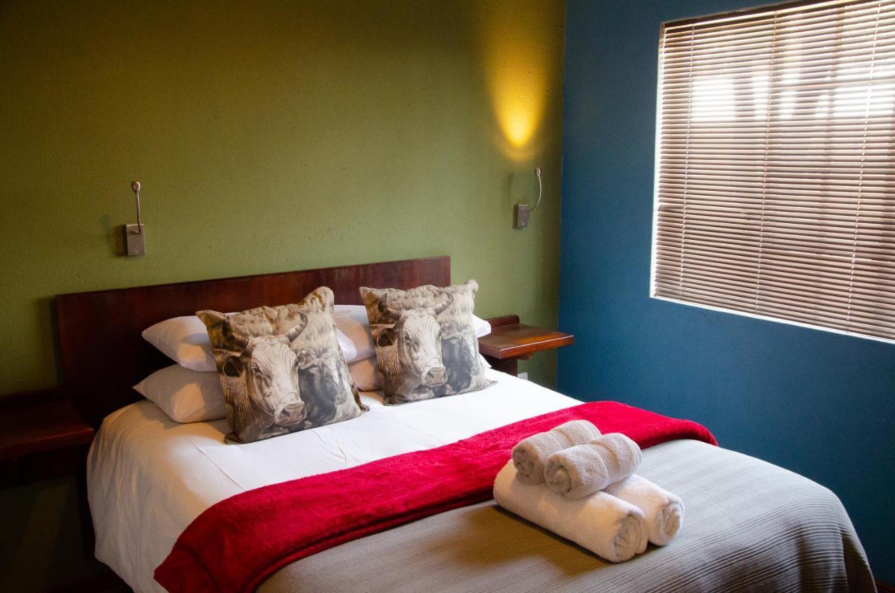 Desert Dew Guest House Hutchinson Buitenkant foto